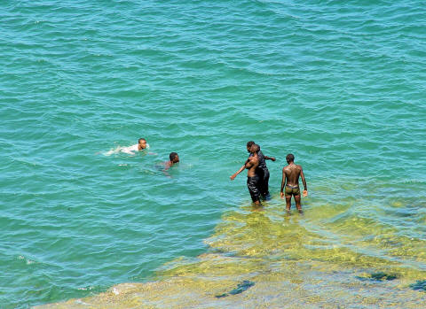 CLICK HERE - Swim Party in Mombasa Harbor