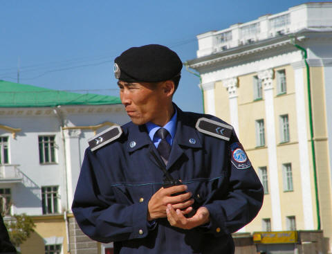CLICK ON PHOTO FOR ENLARGEMENT - Ulaan Baatar policeman