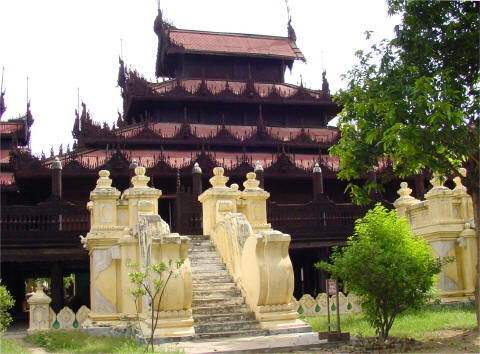 Teak wood monastery in Mandalay - CLICK FOR FULL-SIZE PHOTO